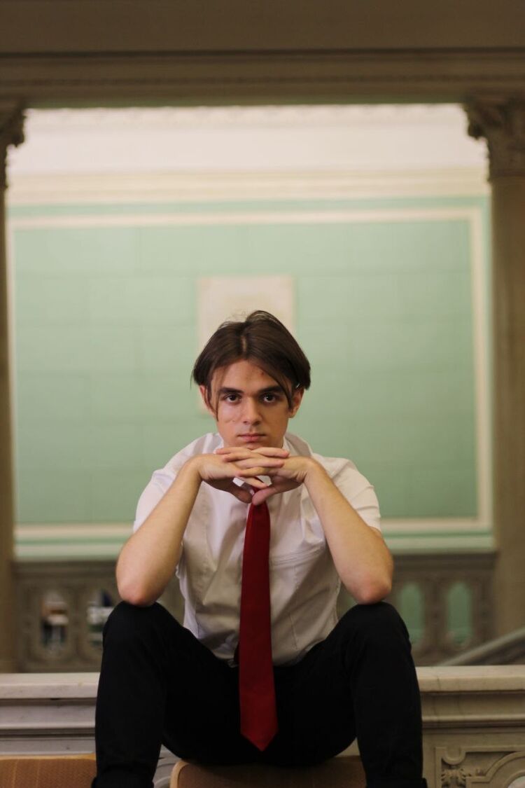  28748128  , 22 ,    -