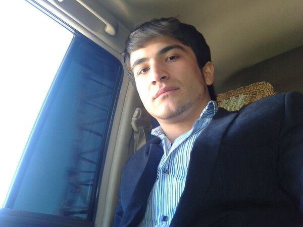  ,   Rustam, 32 ,   