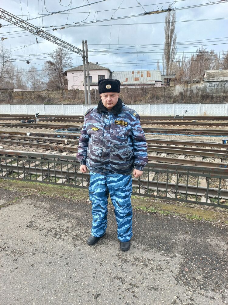  32386198  , 65 ,    