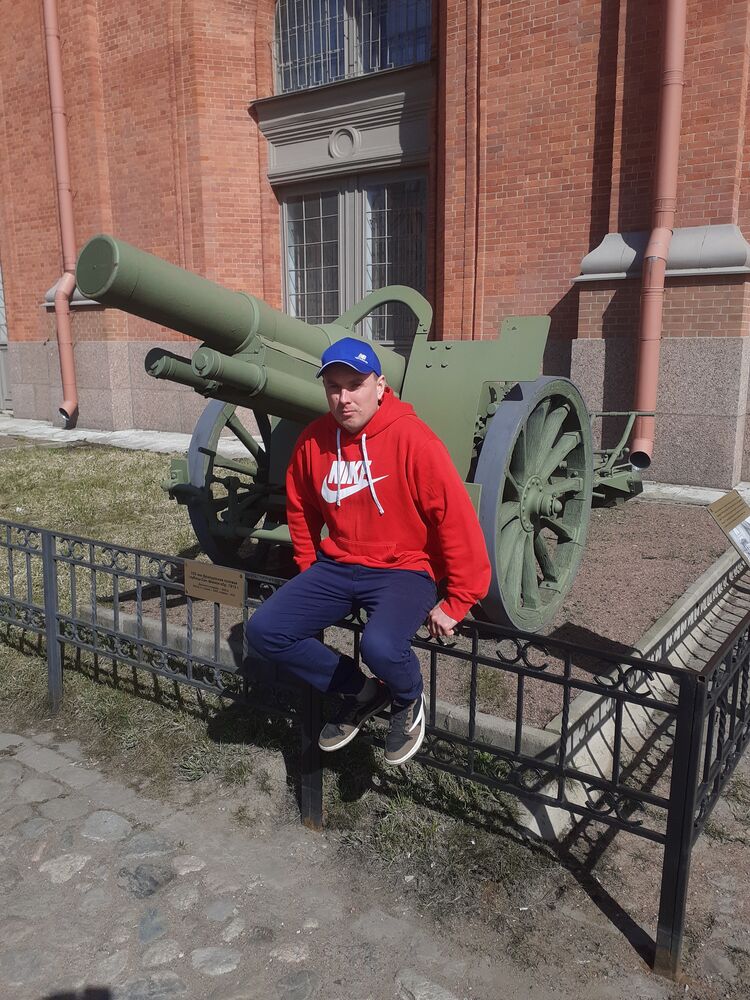  ,   Roman, 32 ,   ,   