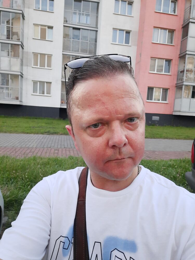  53894288  PAVEL, 39 ,    