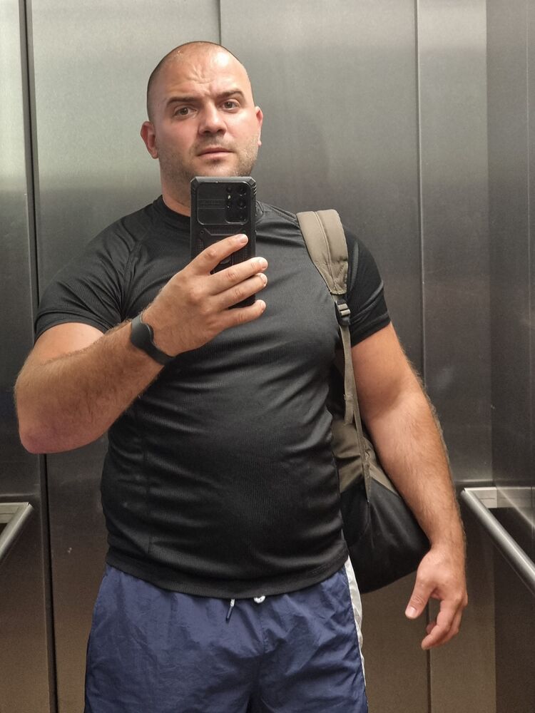  53333568  Artur, 34 ,    