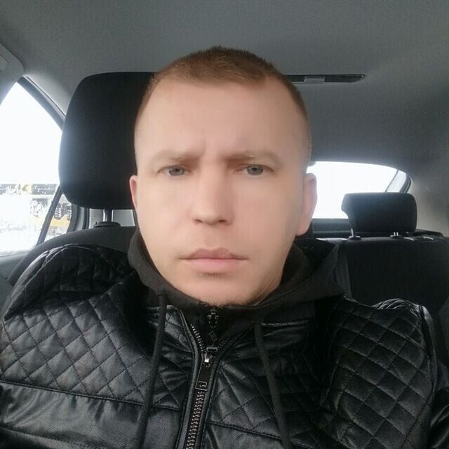  33280738  Alexander, 38 ,    