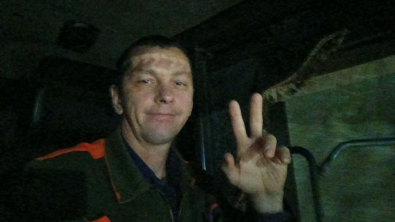  48137308  , 49 ,    