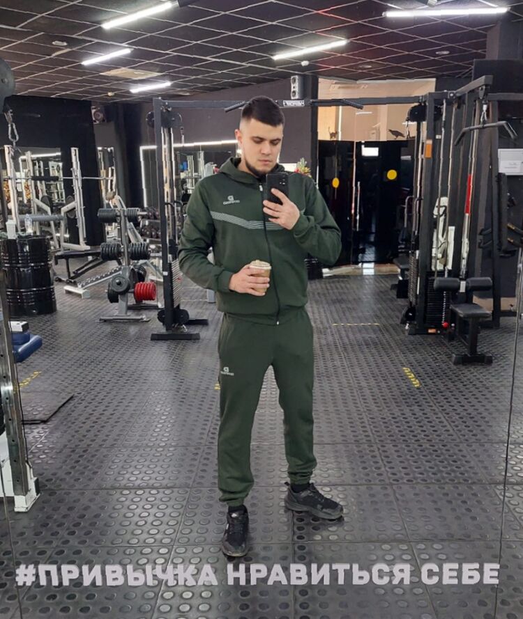  --,   Maxim, 26 ,   