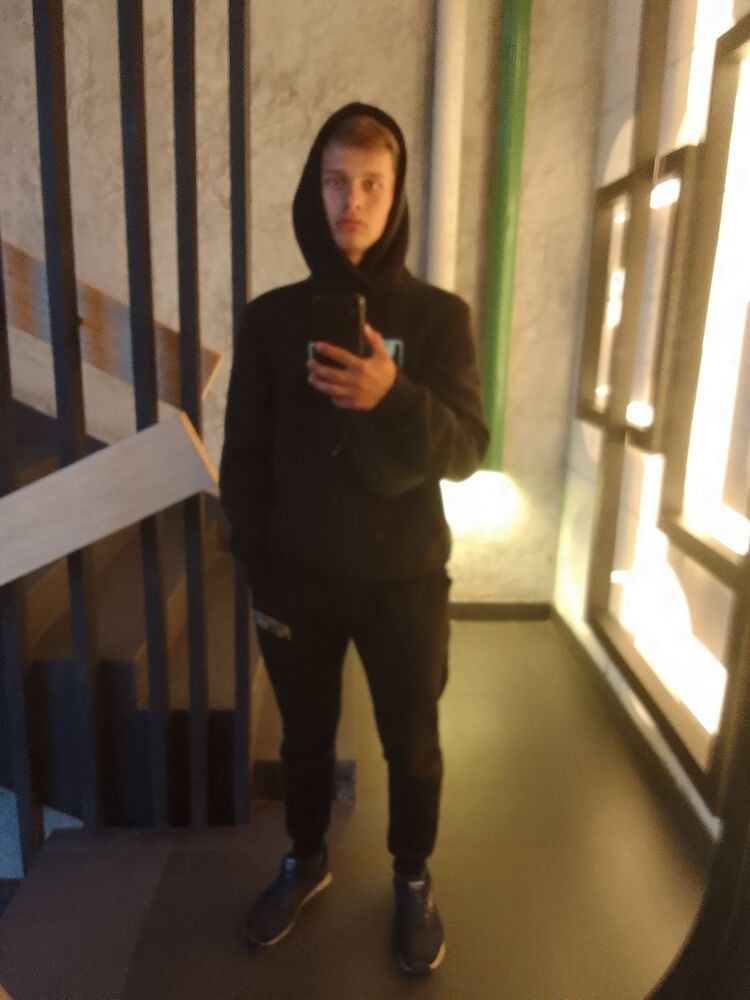  36180448  , 20 ,    