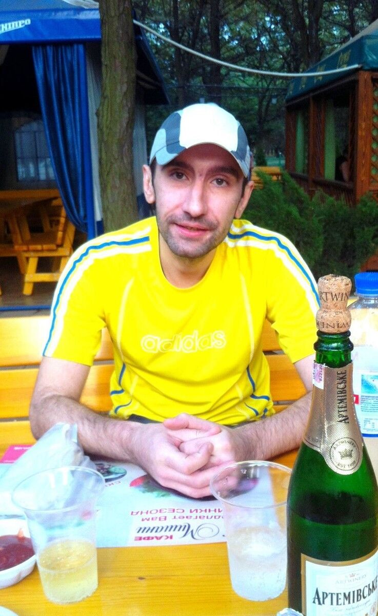  ,   Brunet, 43 ,   