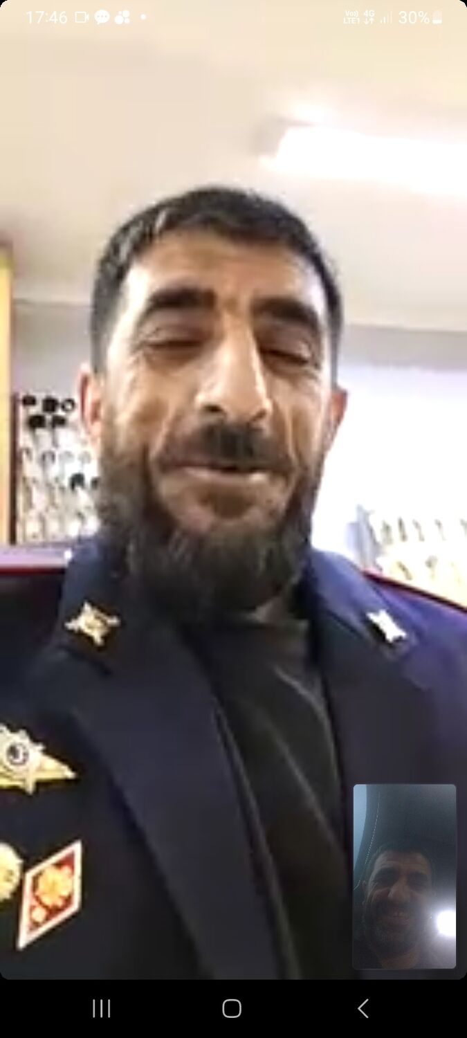  ,   Artur, 46 ,   ,   