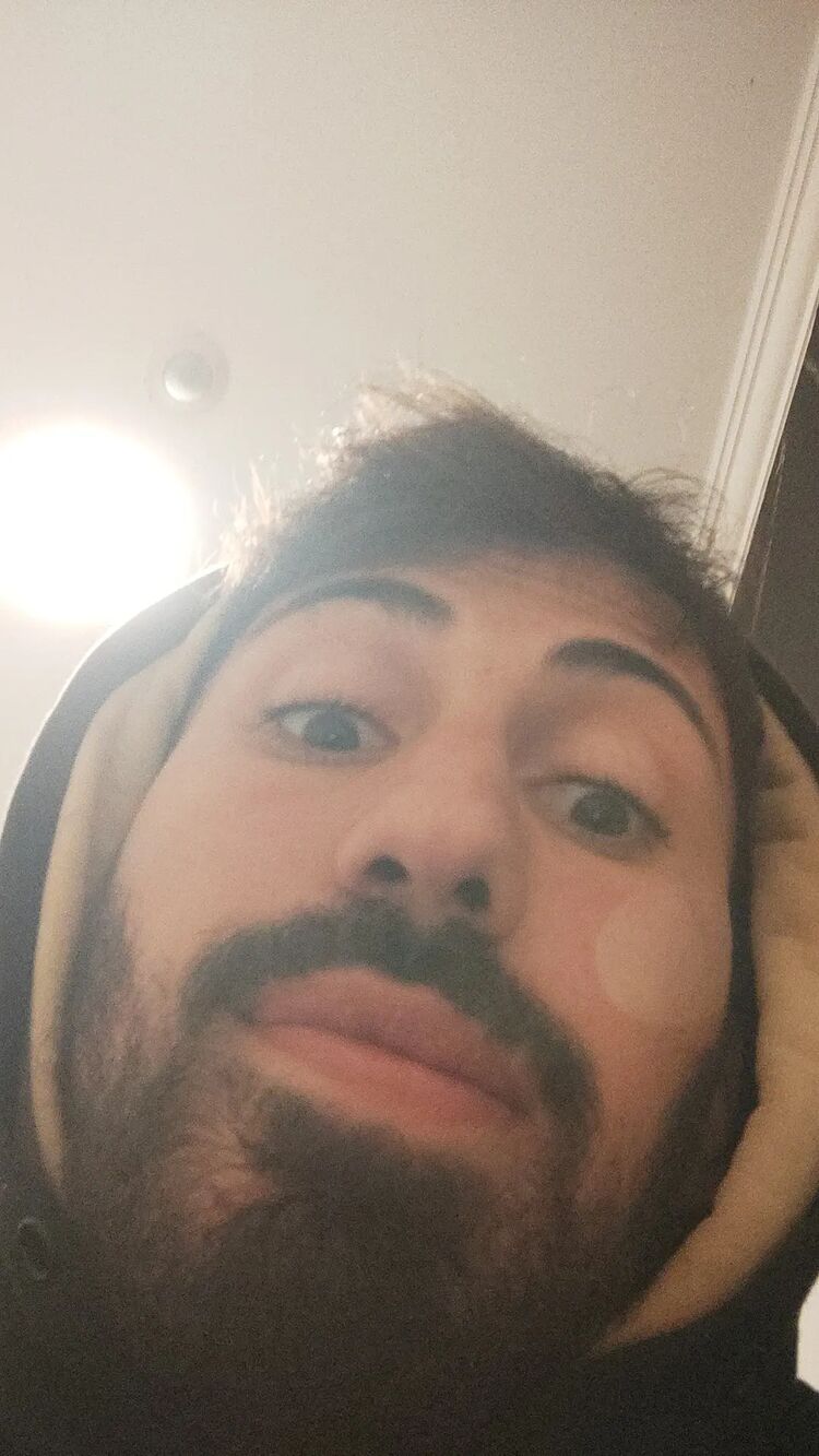  54490348  Eren, 25 ,    