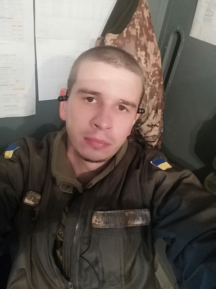  18517658  Dima, 28 ,    