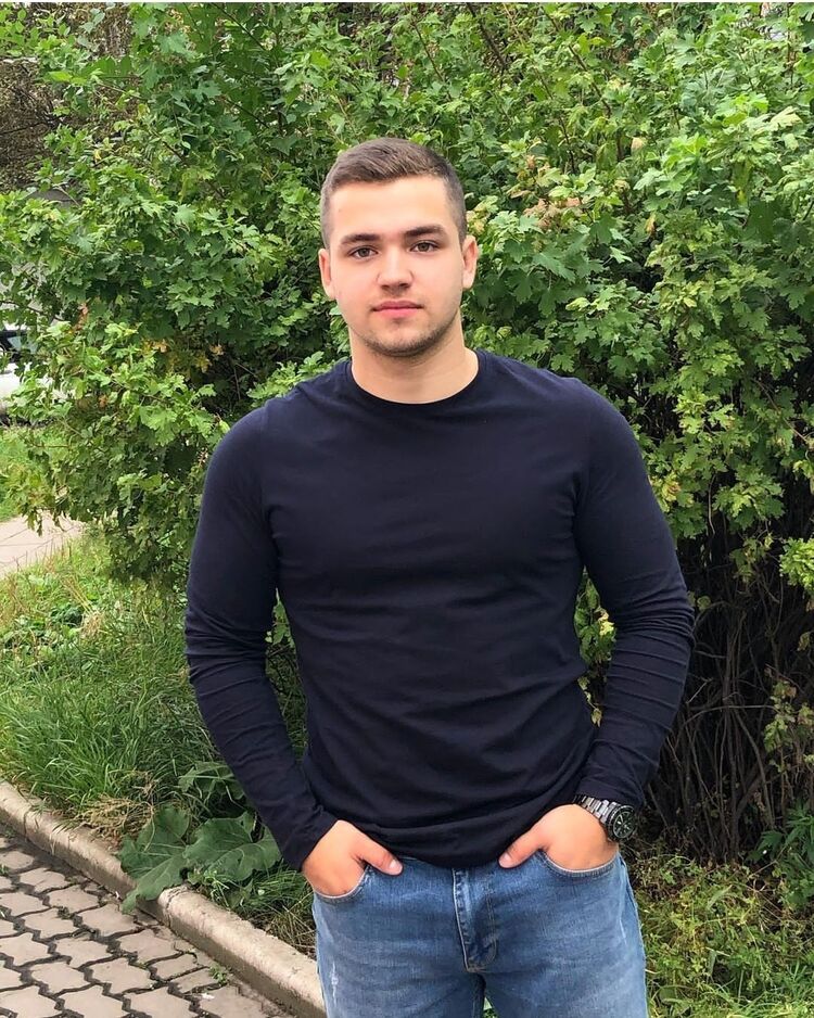  45216208  Artem, 38 ,    -