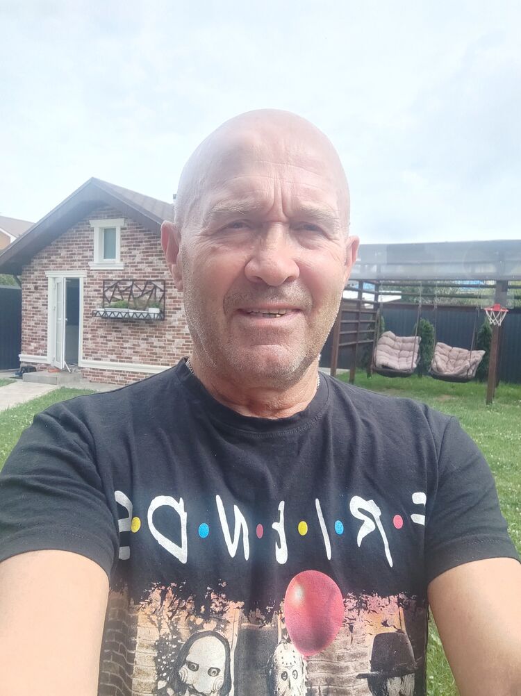  44886938  Nikolya, 75 ,    