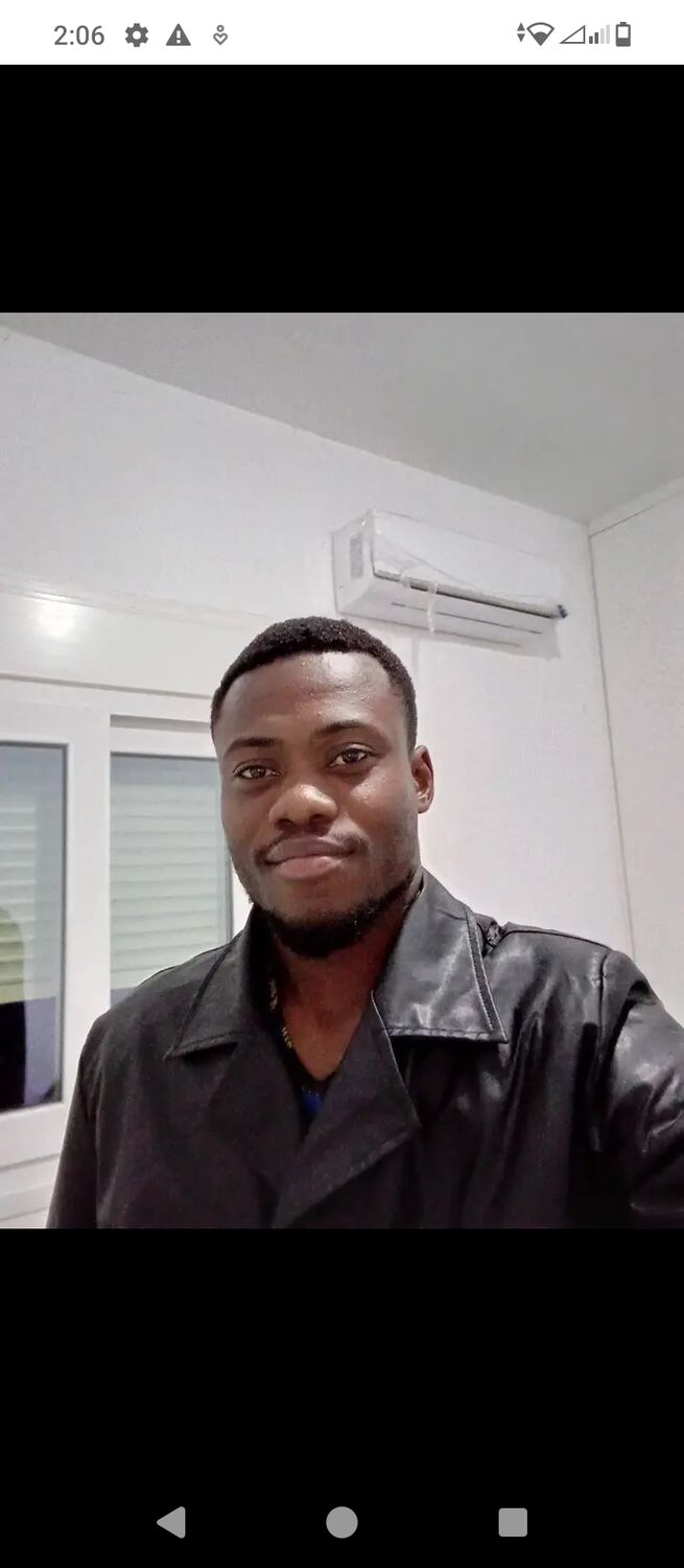  52490458  Mike, 35 ,    