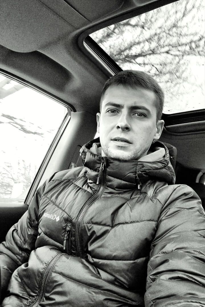  ,   Denis, 29 ,   ,   