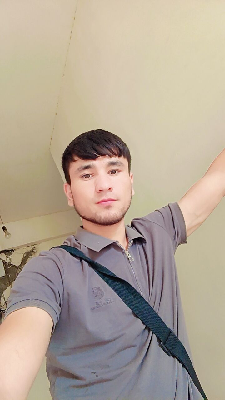  45889708  Husniddin, 23 ,    