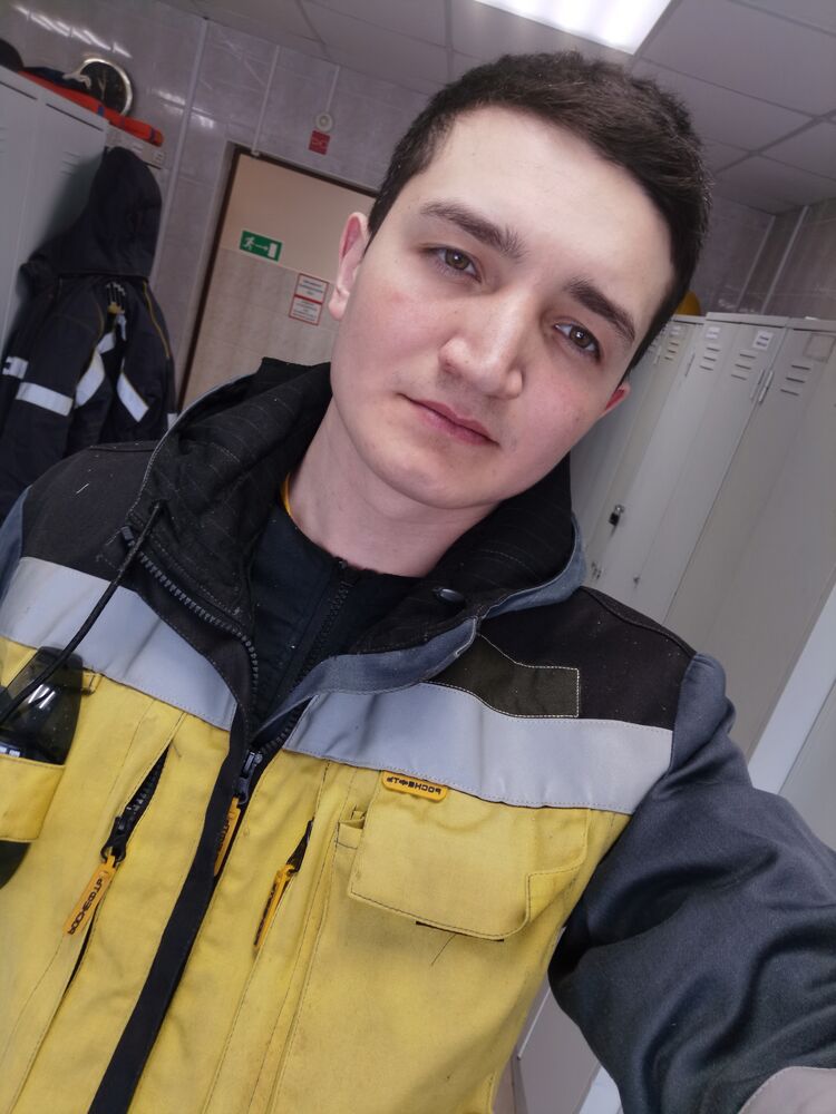  42386448  , 28 ,    