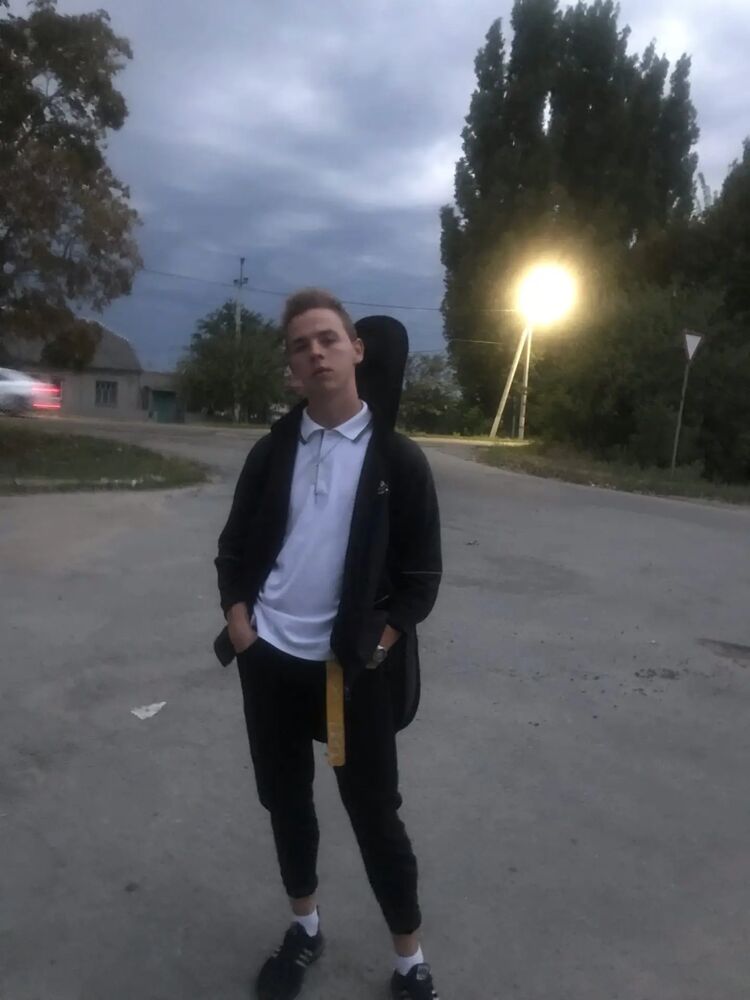  28057998  , 25 ,    