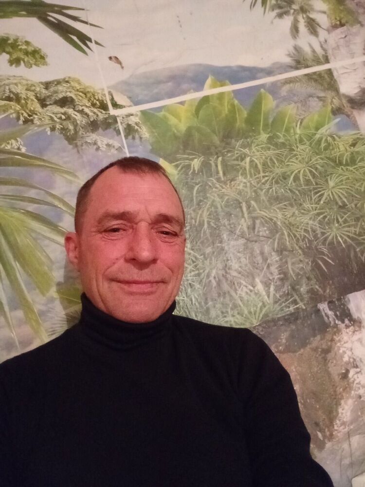  41764788  Vanya, 48 ,    