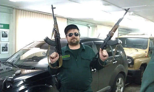  53219778  SERGEI, 55 ,    