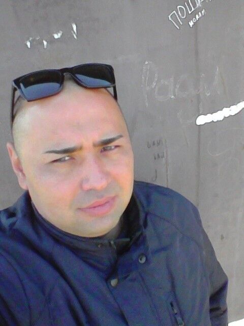  16371818  Ulan, 42 ,    