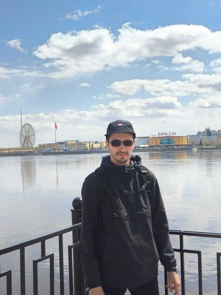  51793838  Ruslan, 32 ,    