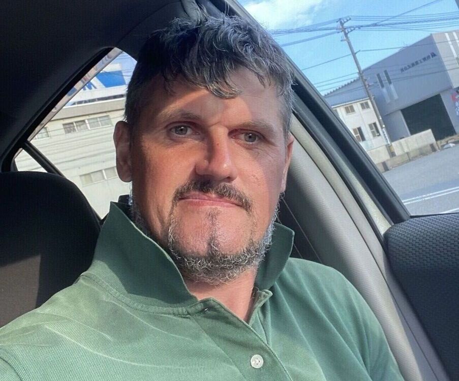  53338268  Vladimir, 39 ,    