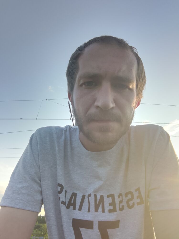  36748558  , 32 ,    