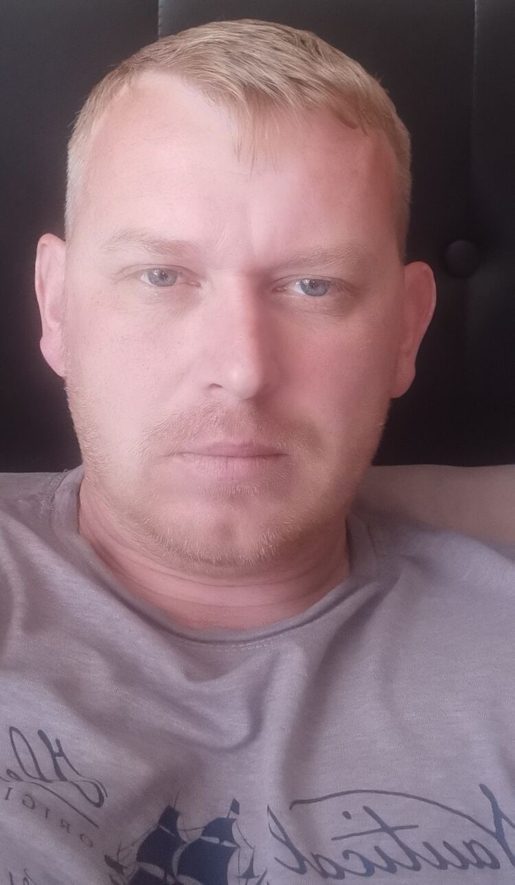  53985628  , 38 ,    --