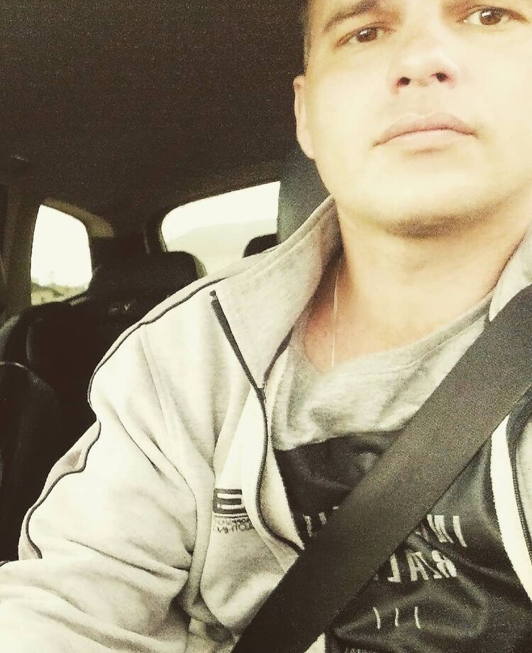  45241738  A, 39 ,    -