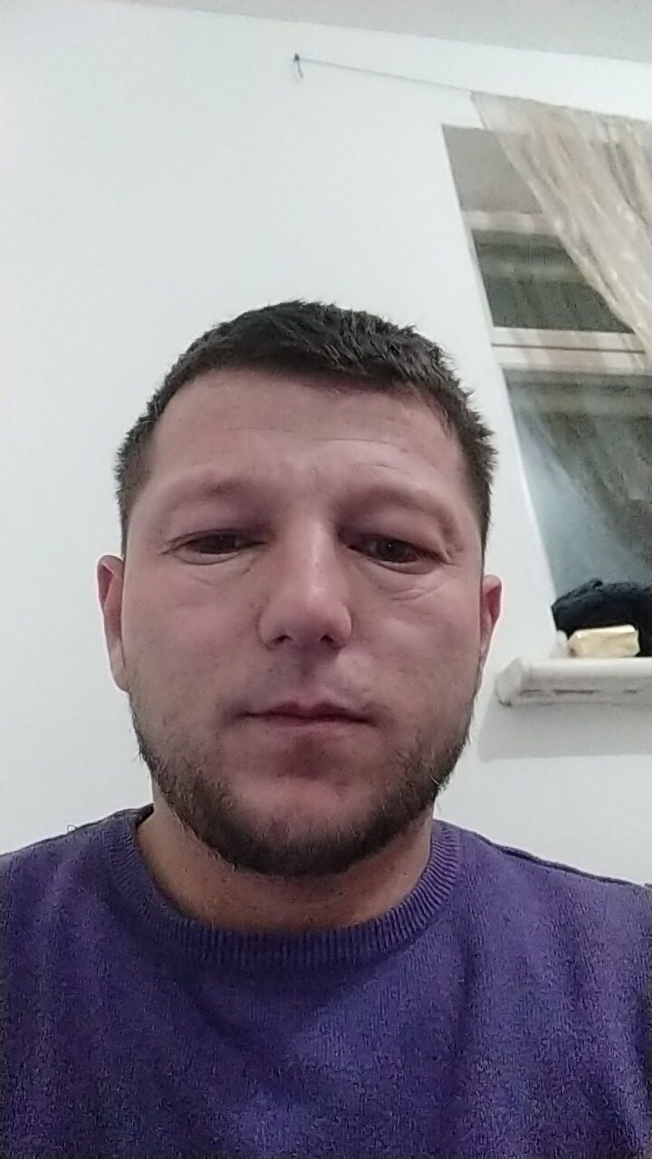  49312038  Qobiljon, 38 ,    