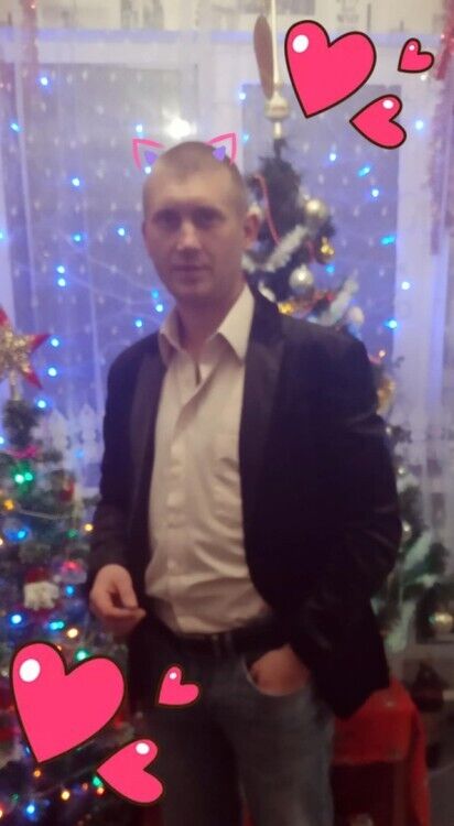  25531538  Oleksandr, 28 ,    