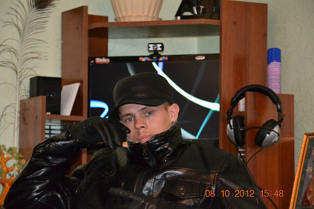  ,   Anton, 38 ,   