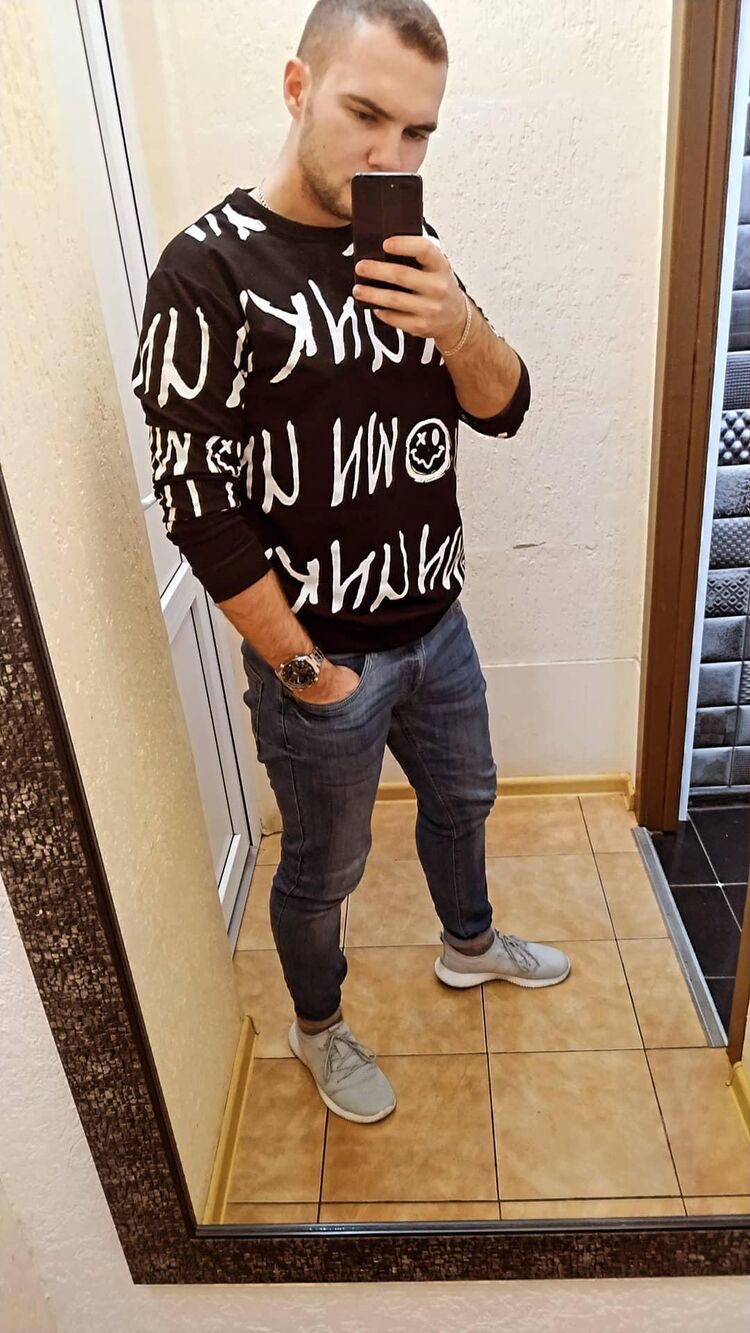  28712808  , 27 ,    