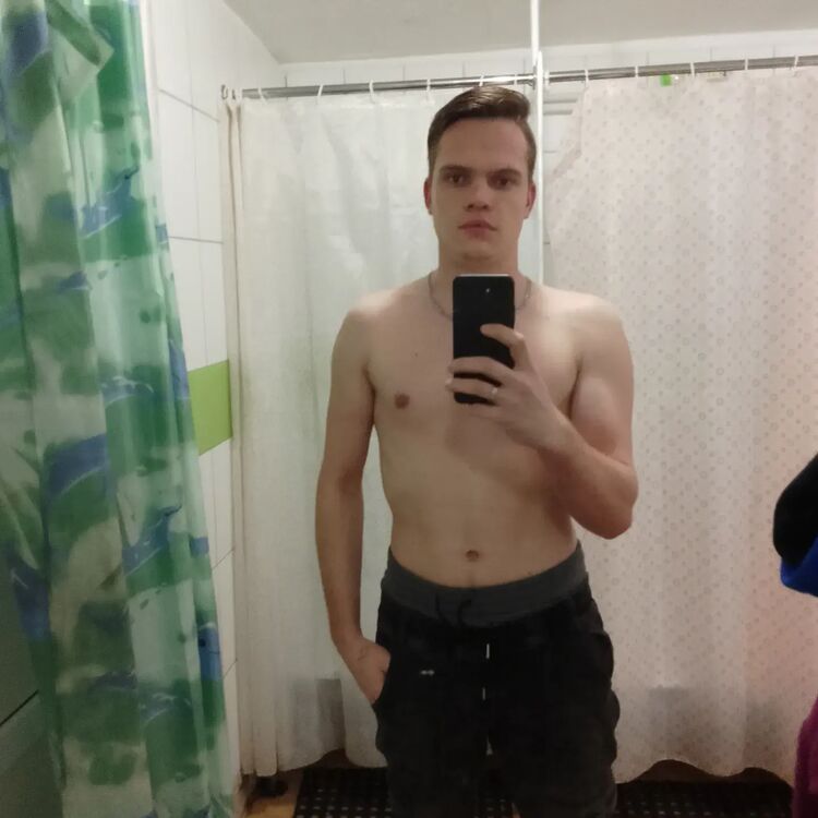  46101758  , 22 ,    