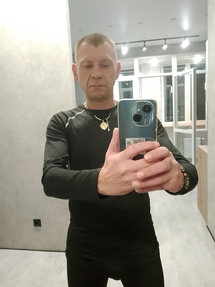  48463798  Sergeij s, 46 ,    