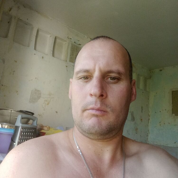  52443078  Artem, 38 ,    