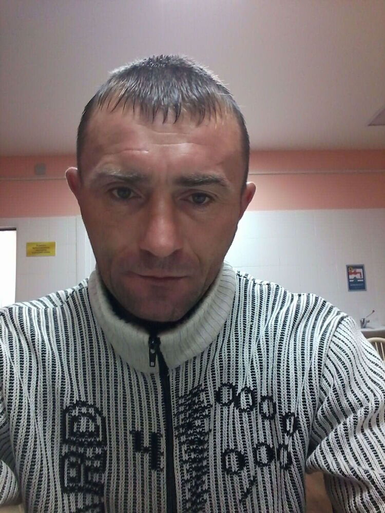  29220058  Aleksandr, 44 ,    