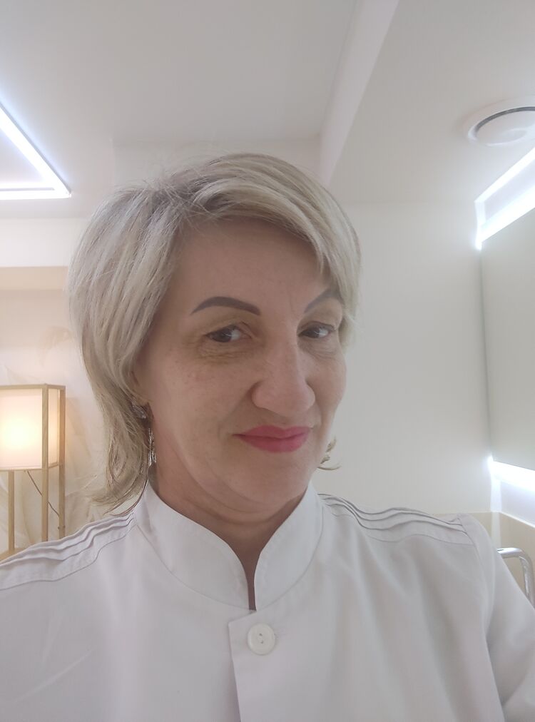  43757418  Olga, 52 ,    