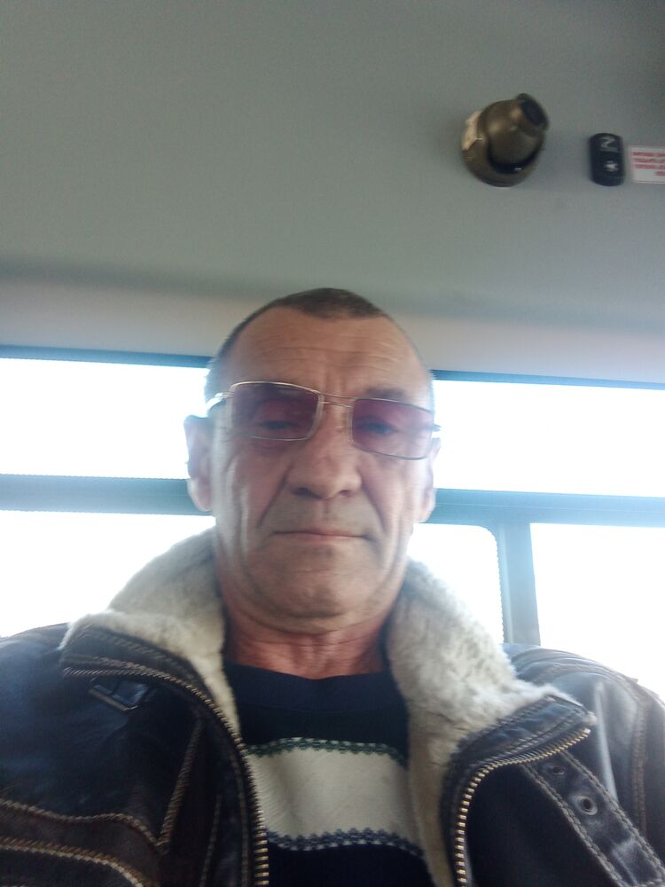  49472598  , 19 ,    