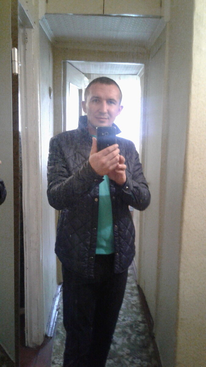   ,   Maks, 42 ,   ,   , c 