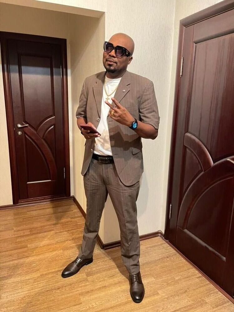 ���������� �����, ���� ������� Iyke, 42 ����, ������������ ��� ������, ����� � ���������