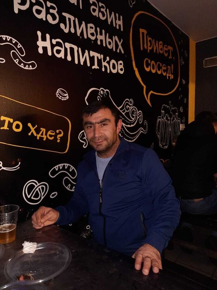  22155378  , 42 ,    
