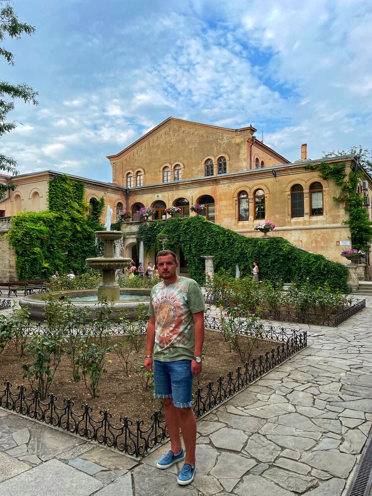  ,   Denis, 35 ,   ,   , c 