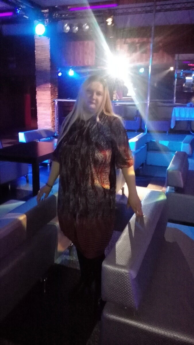  ,   Milana, 35 ,   ,   , c 