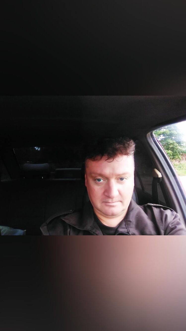  41080728  Igor, 52 ,    