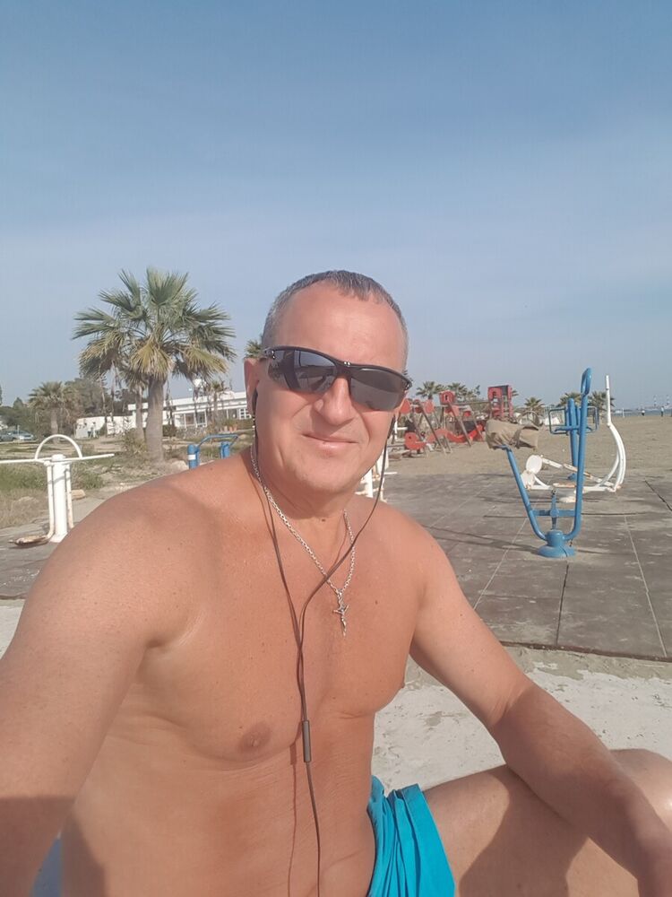  22029158  Alex, 58 ,    