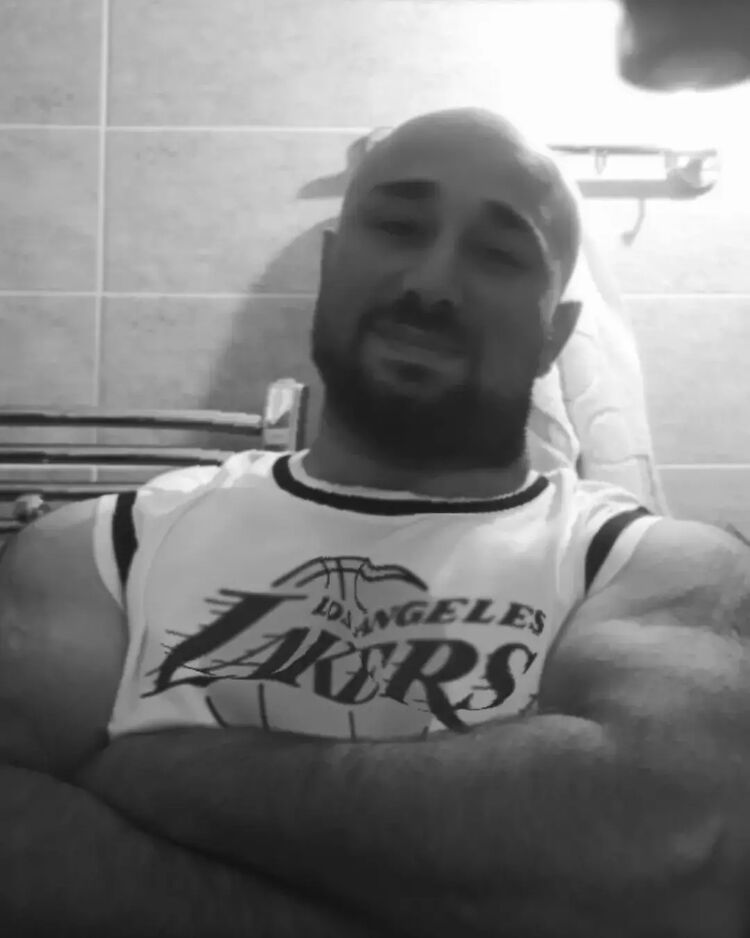  46157428  , 35 ,    