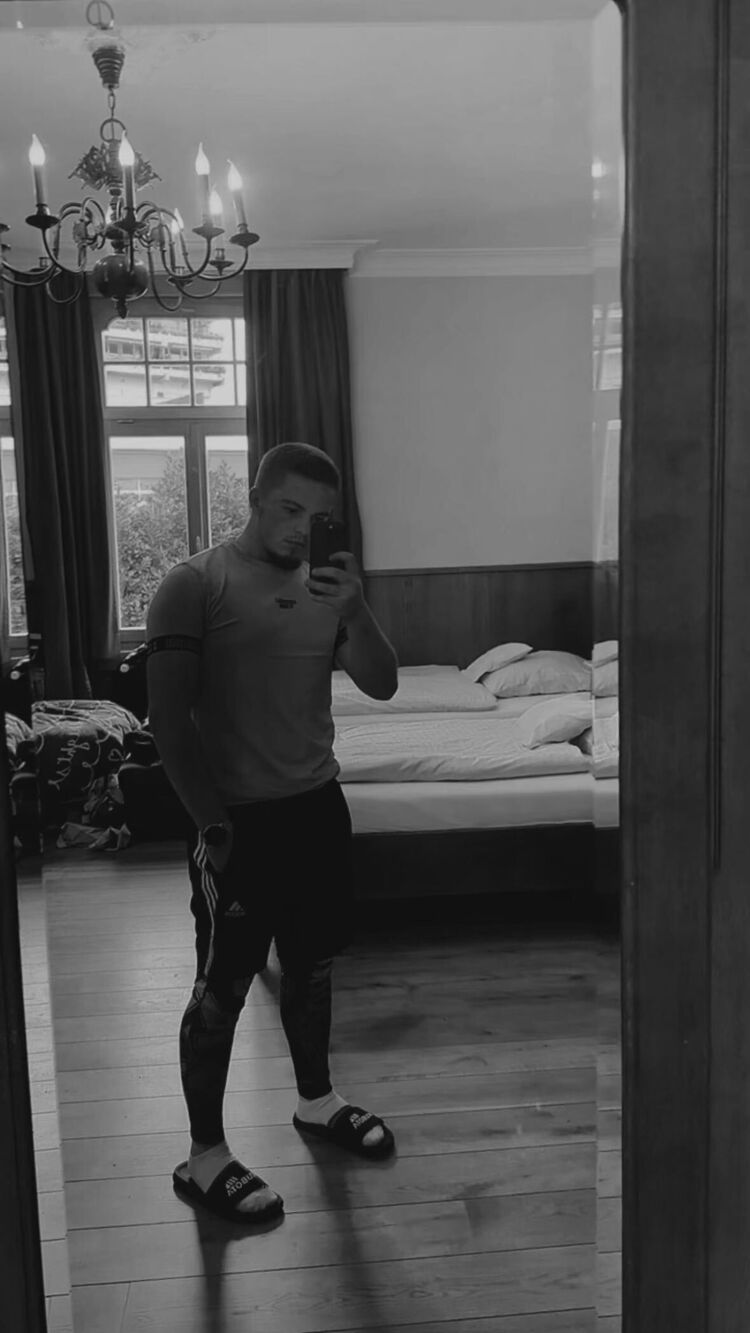  ,   Oleksandr, 21 ,   ,   