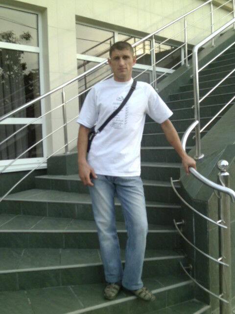  4349028  Andrei, 44 ,    