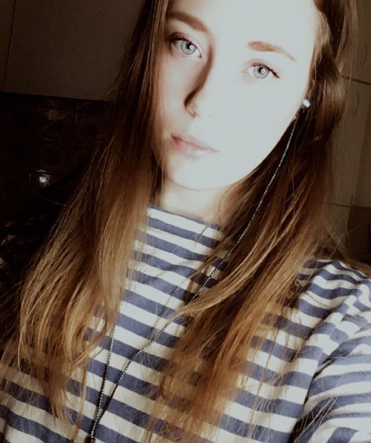  ,   Nina, 26 ,   ,   